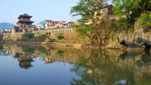 必一:“复杂环境下浅埋暗挖隧道穿越薄富含水层的冻结技术研究”项目通过鉴定(图2) b体育